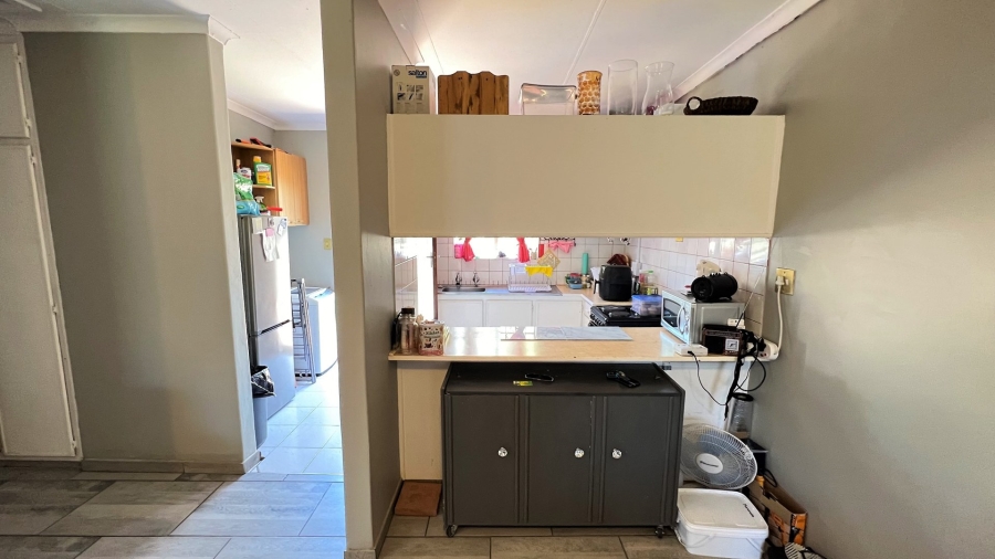 2 Bedroom Property for Sale in Langenhovenpark Free State